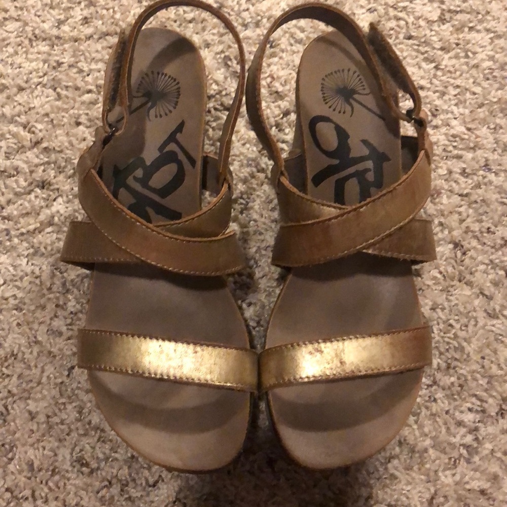 Never worn OTBT wedges